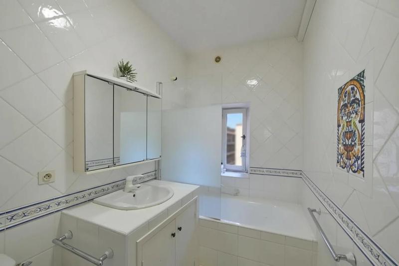 Maison - 187 m² - 7 pièces