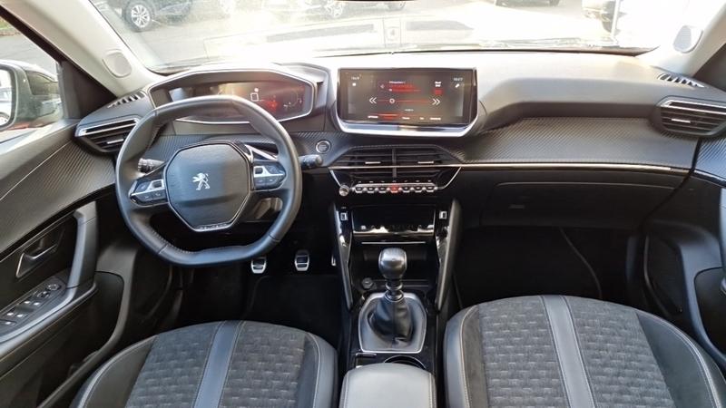 Peugeot 2008 Bluehdi 110 Ss Bvm6 Roadtrip