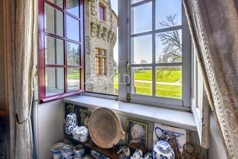 Appartement - 292 m² - 8 pièces