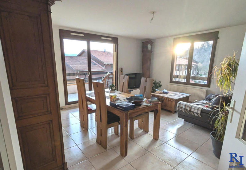 Appartement - 77 m² - 3 pièces