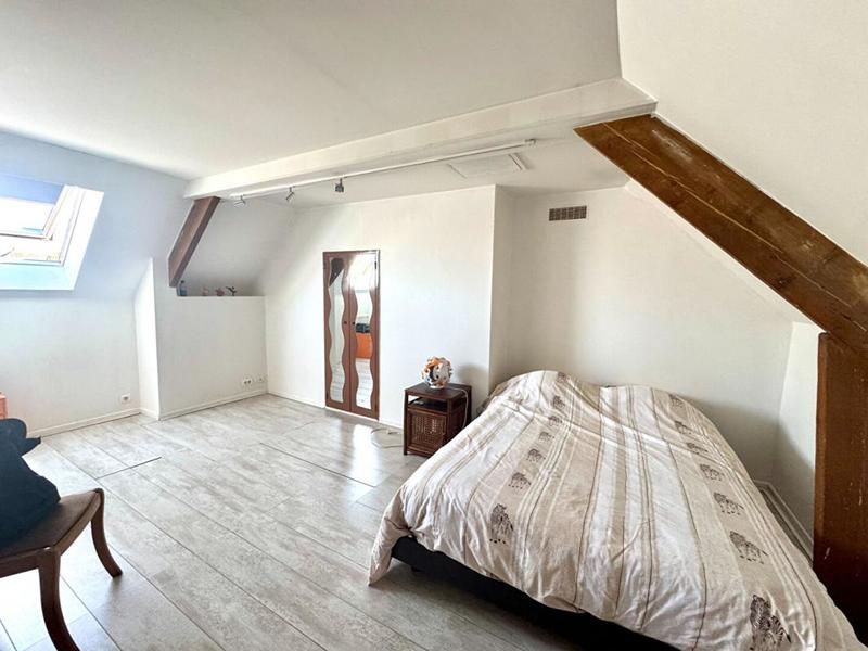 Maison - 185 m² - 7 pièces