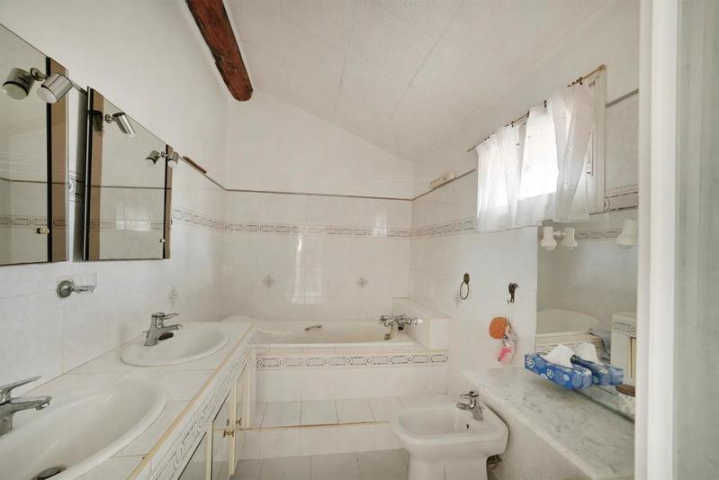 Appartement - 220 m² - 5 pièces