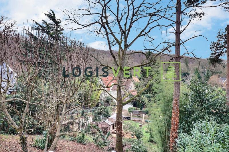 Maison - 236 m² - 8 pièces