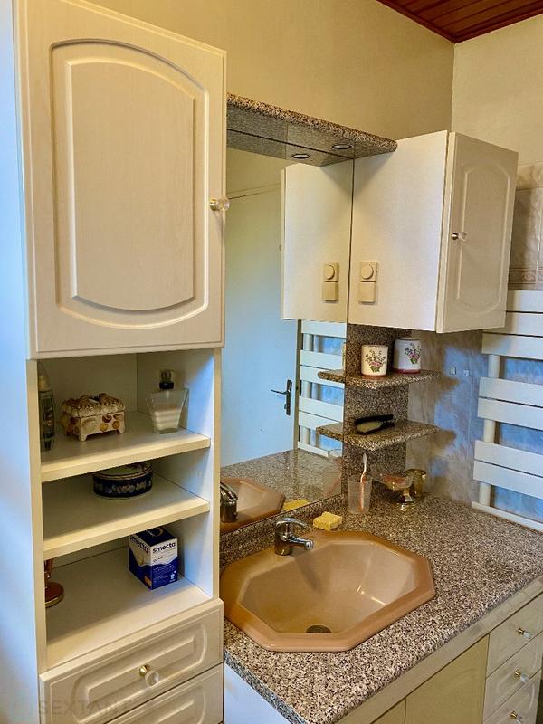 Maison de village - 529 m² - 4 pièces