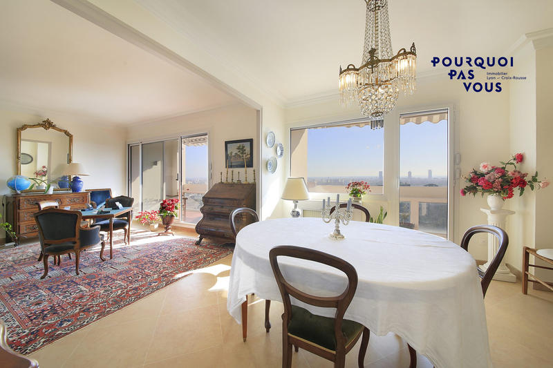 Appartement - 162 m² - 6 pièces