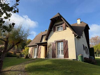 Maison traditionnelle - 128 m² - 5 pièces