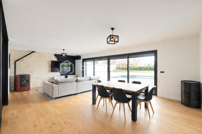 Pavillon - 132 m² - 6 pièces