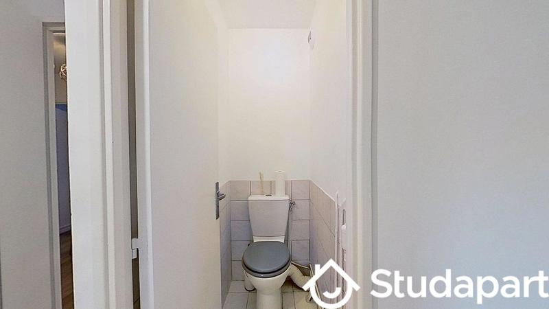 Chambre - 90 m² - 1 pièce