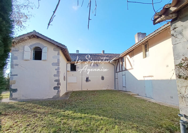 Propriété - 297 m² - 10 pièces