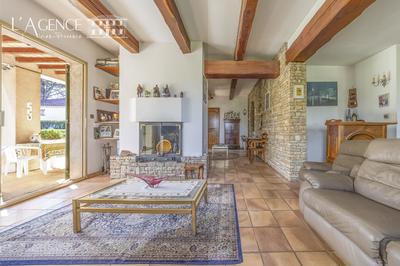 Maison - 139 m² - 6 pièces