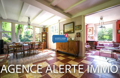 Villa - 273 m² - 7 pièces