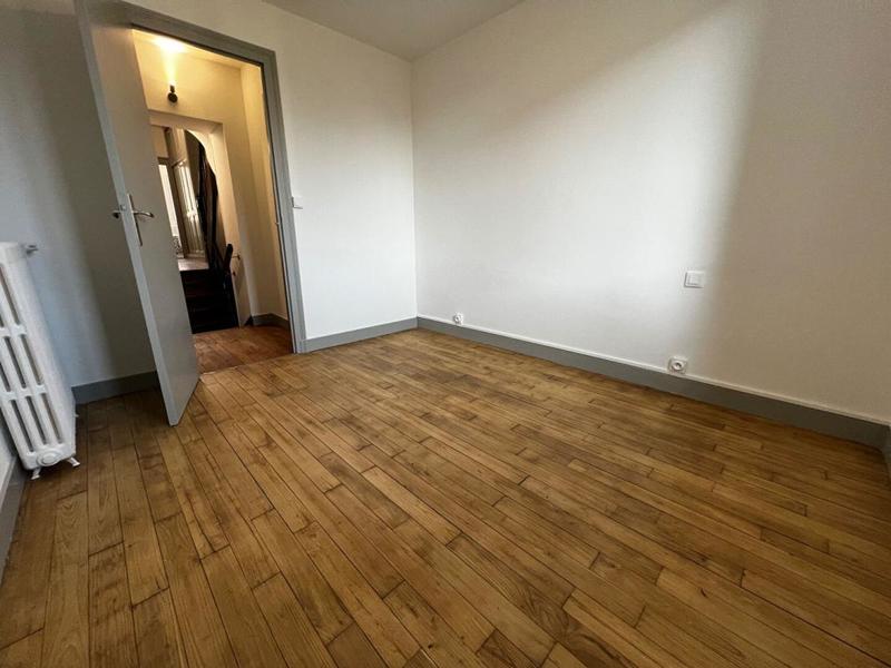 Maison - 135 m² - 9 pièces