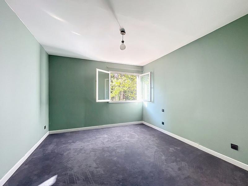 Maison - 200 m² - 6 pièces