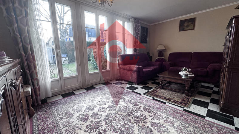 Maison - 105 m² - 4 pièces