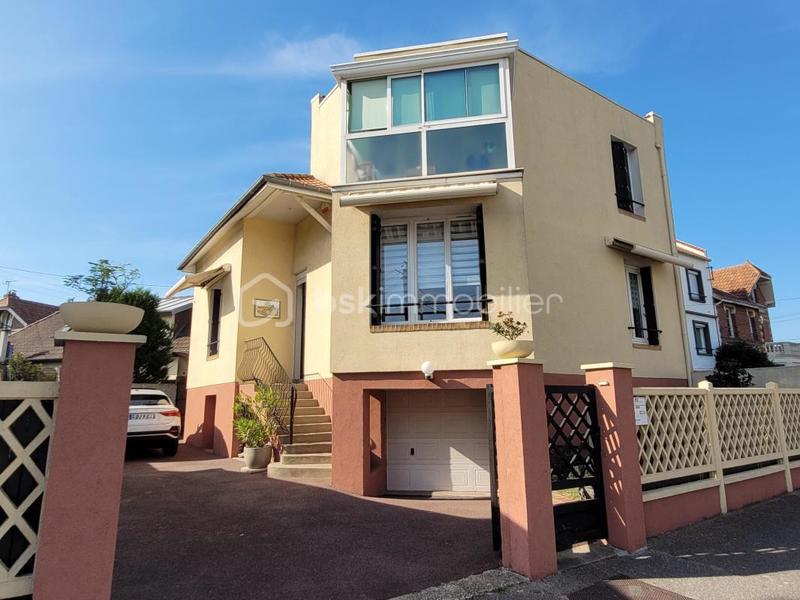 Maison traditionnelle - 125 m² - 5 pièces