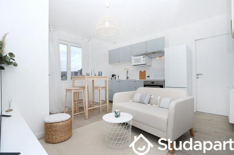 Chambre - 13 m² - 1 pièce