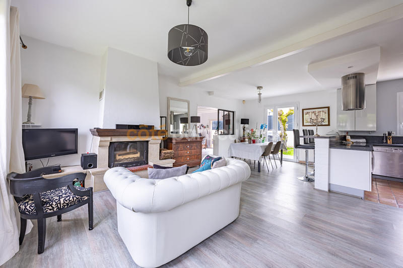 Maison - 160 m² - 6 pièces