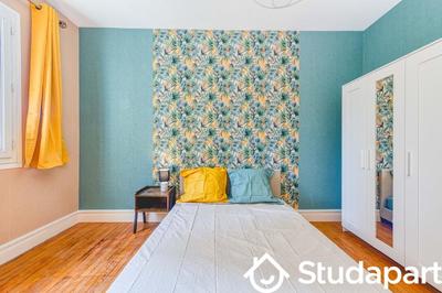 Chambre - 12 m² - 1 pièce