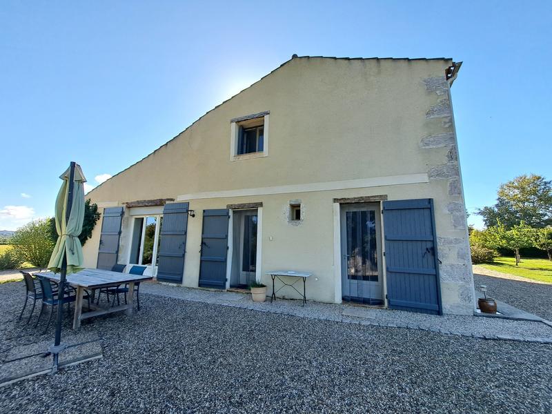 Maison - 185 m² - 7 pièces
