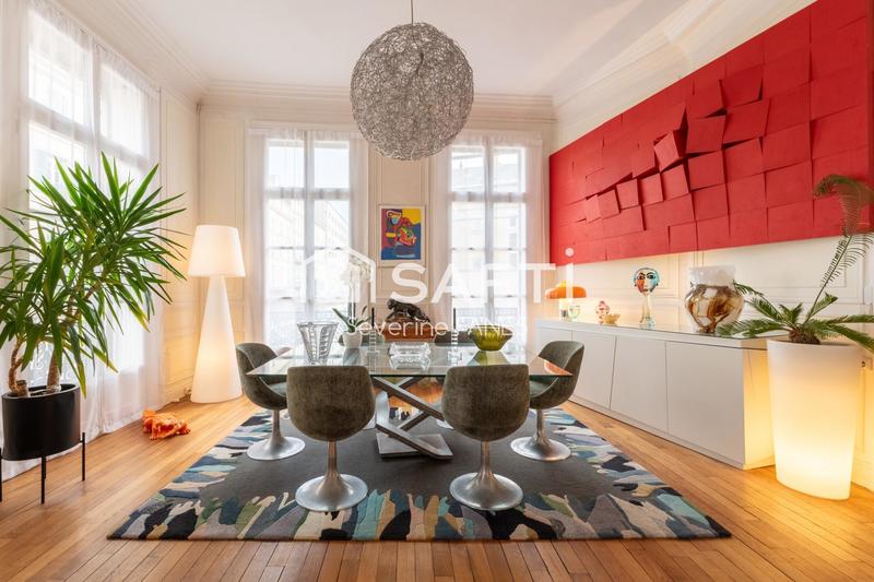 Appartement - 122 m² - 5 pièces