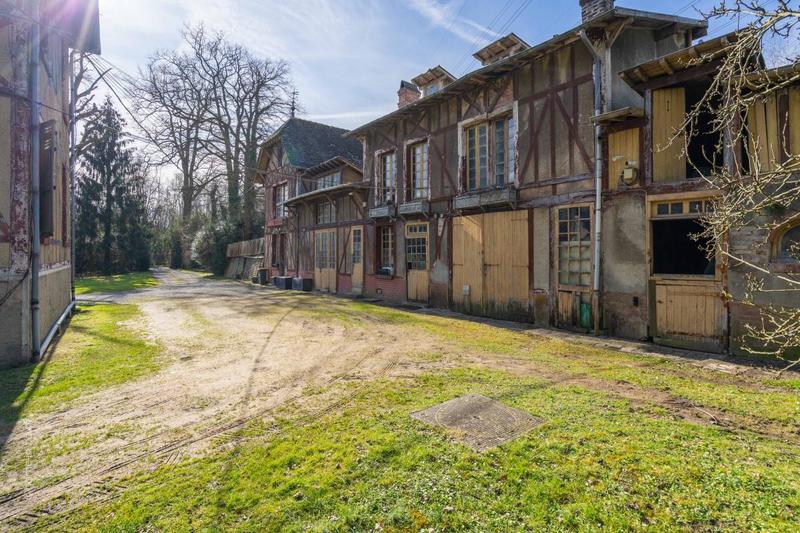 Propriété - 300 m² - 5 pièces