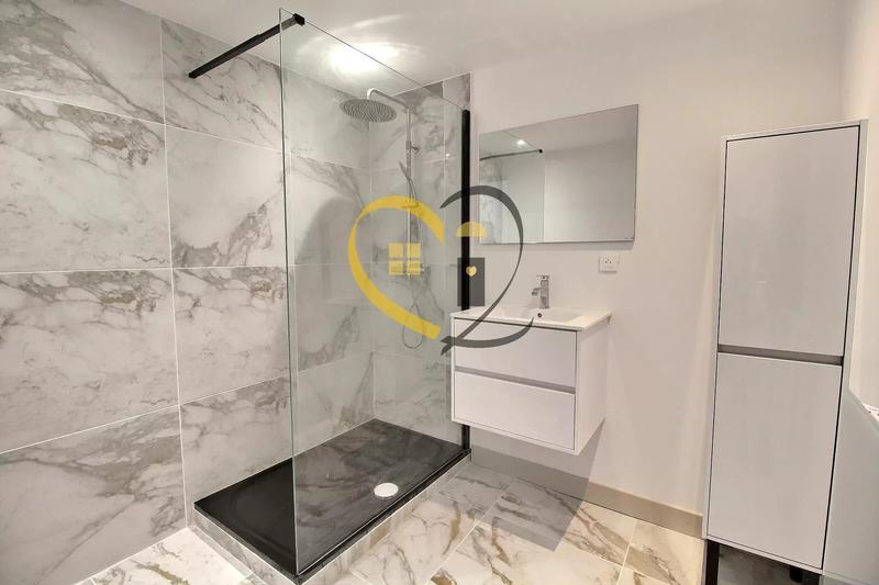 Appartement - 139 m² - 5 pièces