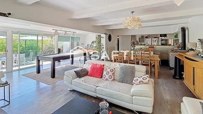 Villa - 171 m² - 6 pièces