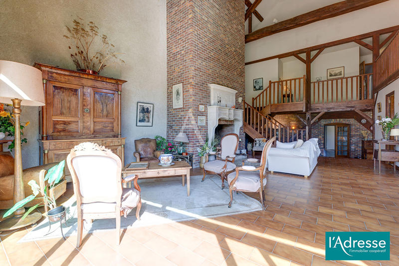 Maison - 324 m² - 8 pièces