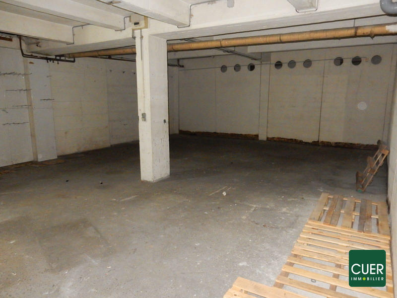 Local commercial - 118 m² - 2 pièces