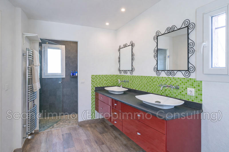 Maison - 185 m² - 6 pièces