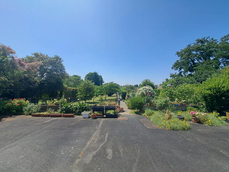 Maison - 117 m² - 6 pièces