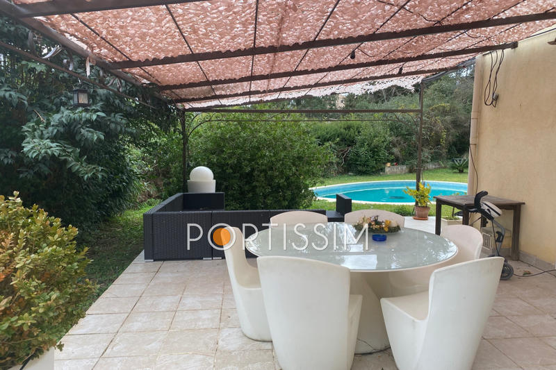 Maison - 224 m² - 5 pièces