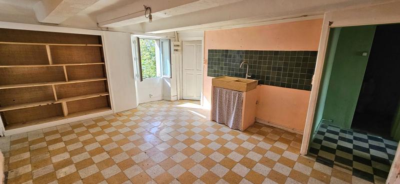Maison - 230 m² - 6 pièces