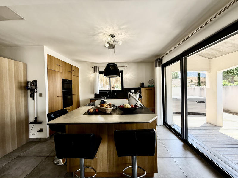 Maison - 155 m² - 5 pièces