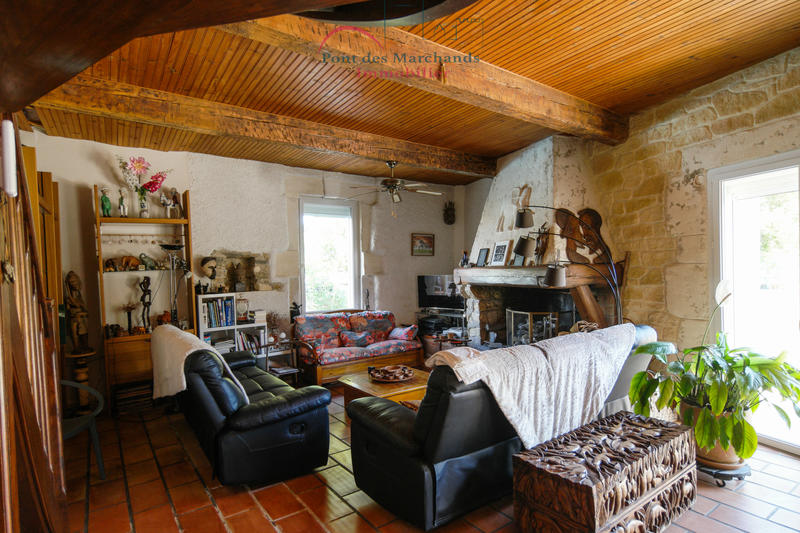 Maison - 230 m² - 6 pièces