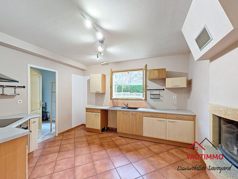 Maison - 121 m² - 5 pièces