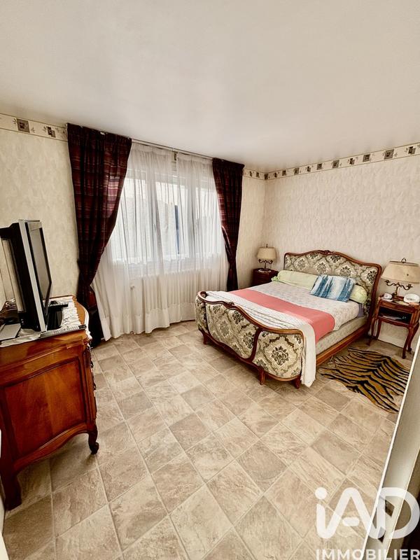 Maison - 140 m² - 7 pièces