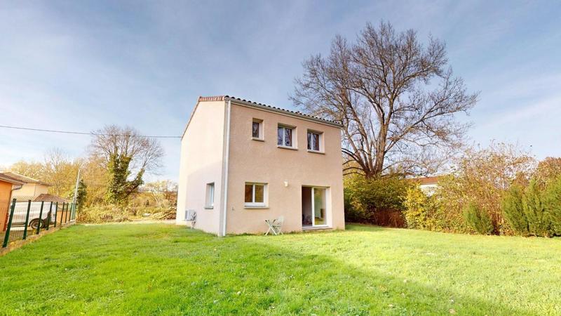 Maison - 90 m² - 4 pièces