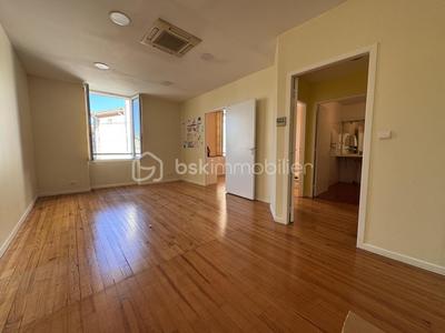 Maison de village - 340 m² - 5 pièces