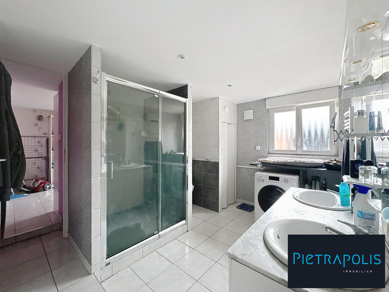 Maison - 380 m² - 6 pièces