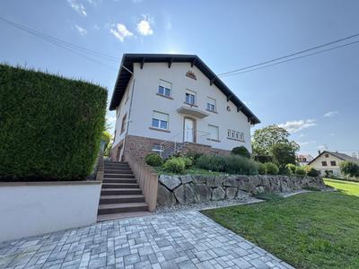 Maison - 190 m² - 7 pièces