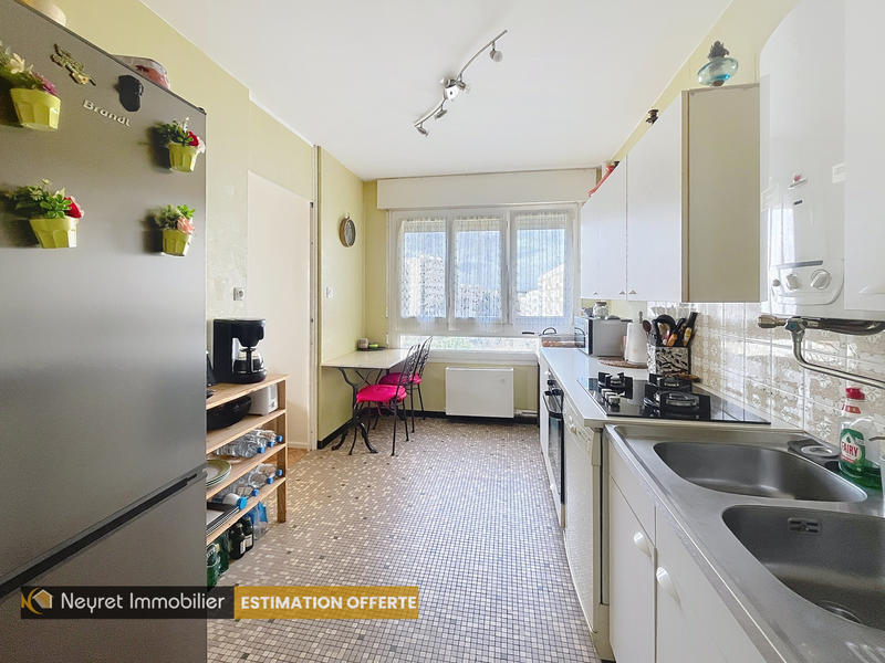 Appartement - 70 m² - 3 pièces