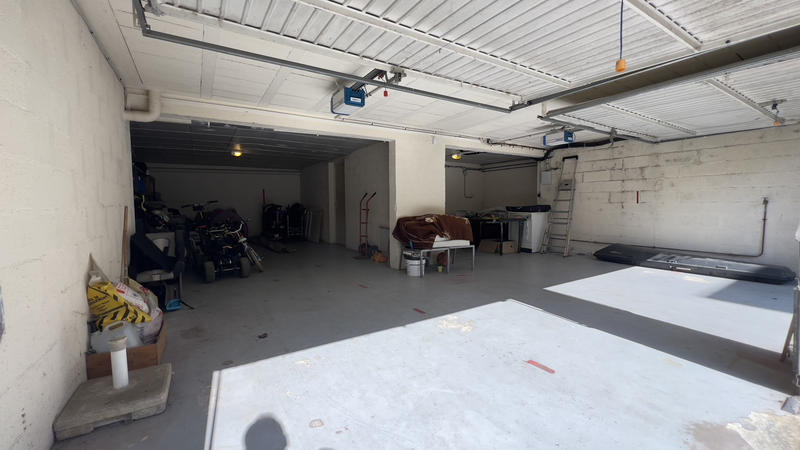 Maison - 223 m² - 7 pièces