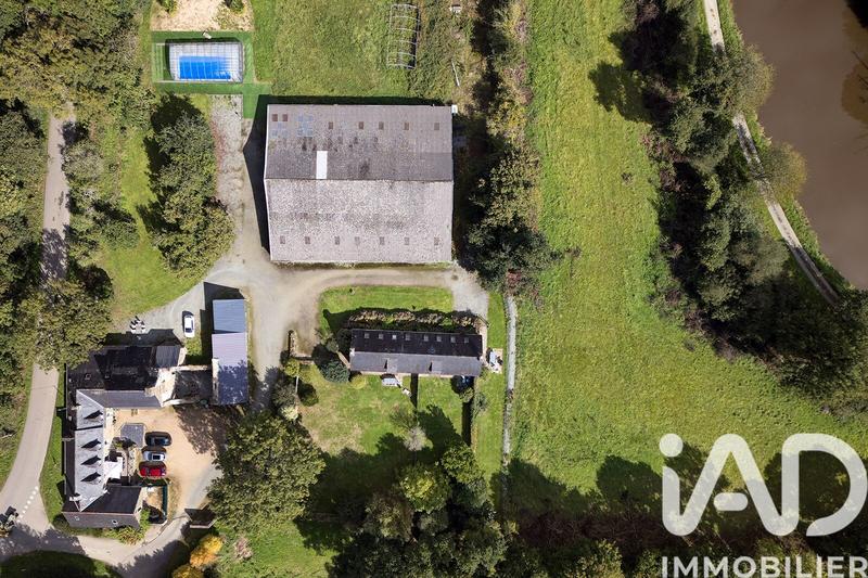 Maison - 486 m² - 17 pièces