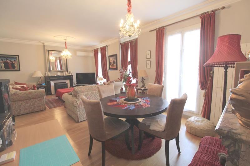 Maison ancienne - 240 m² - 10 pièces