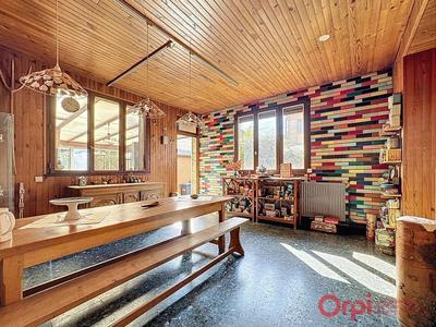 Maison - 140 m² - 4 pièces