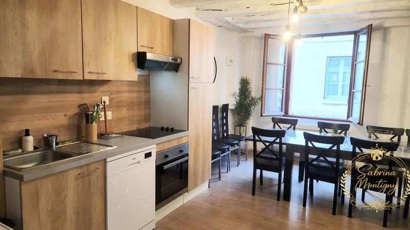 Maison de ville - 100 m² - 6 pièces