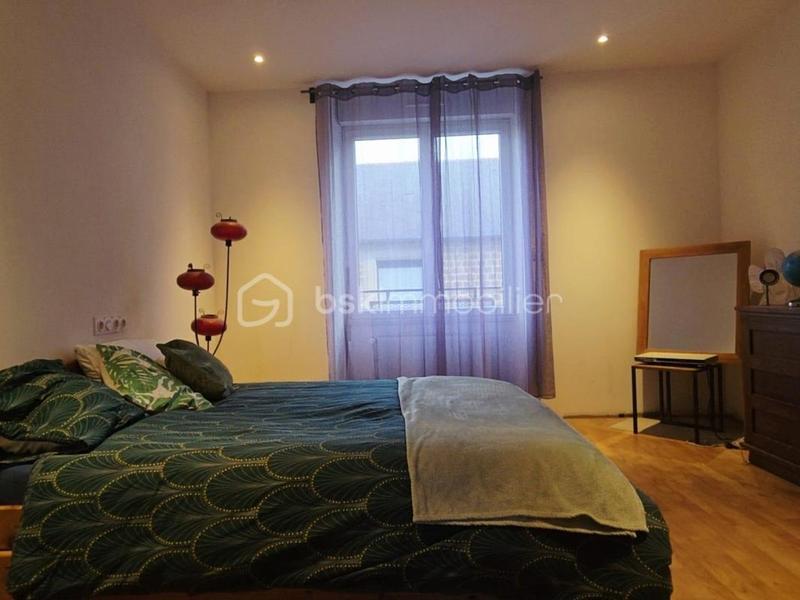 Maison - 266 m² - 10 pièces