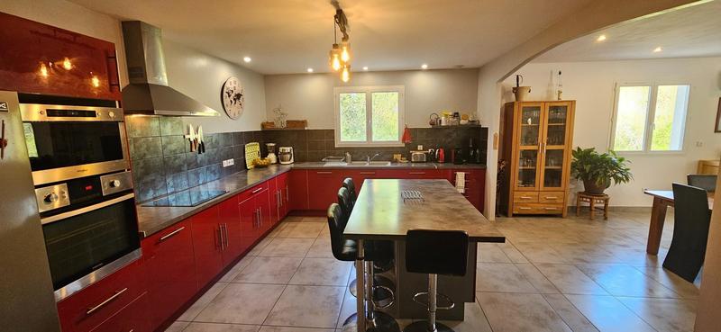 Maison - 151 m² - 6 pièces