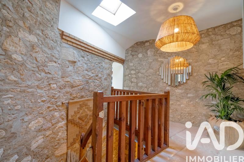 Maison - 235 m² - 8 pièces